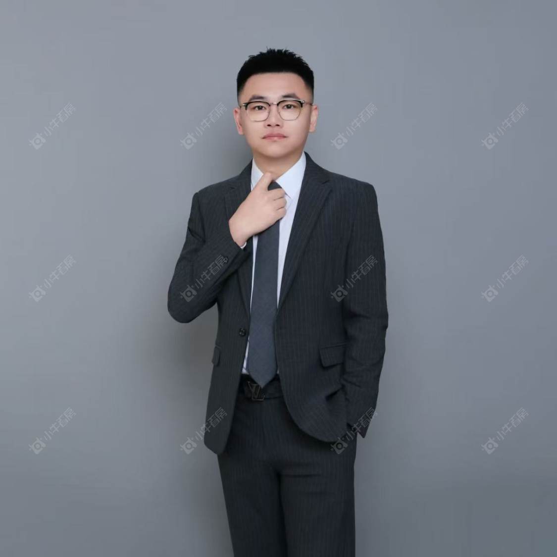 二手经纪人李得九