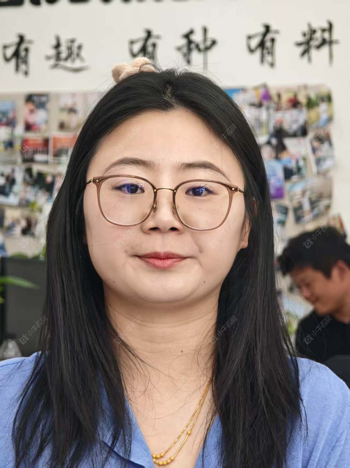 楼盘经纪人周小静