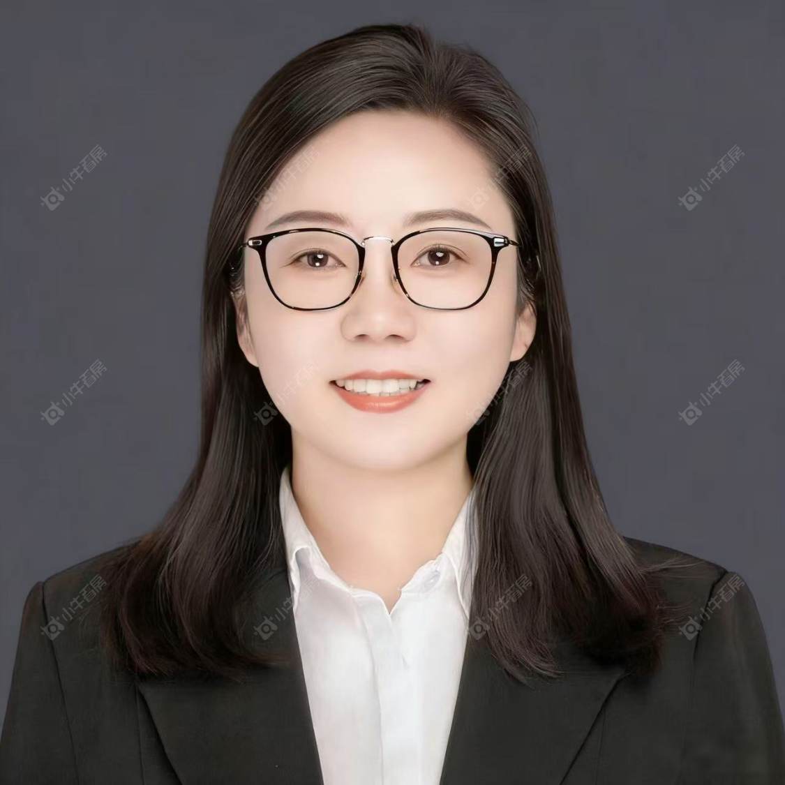 二手经纪人龚凤霞