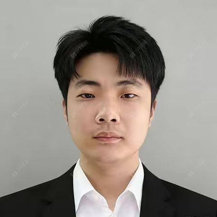 楼盘经纪人田旭