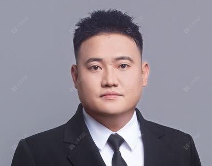 二手经纪人戴钮明