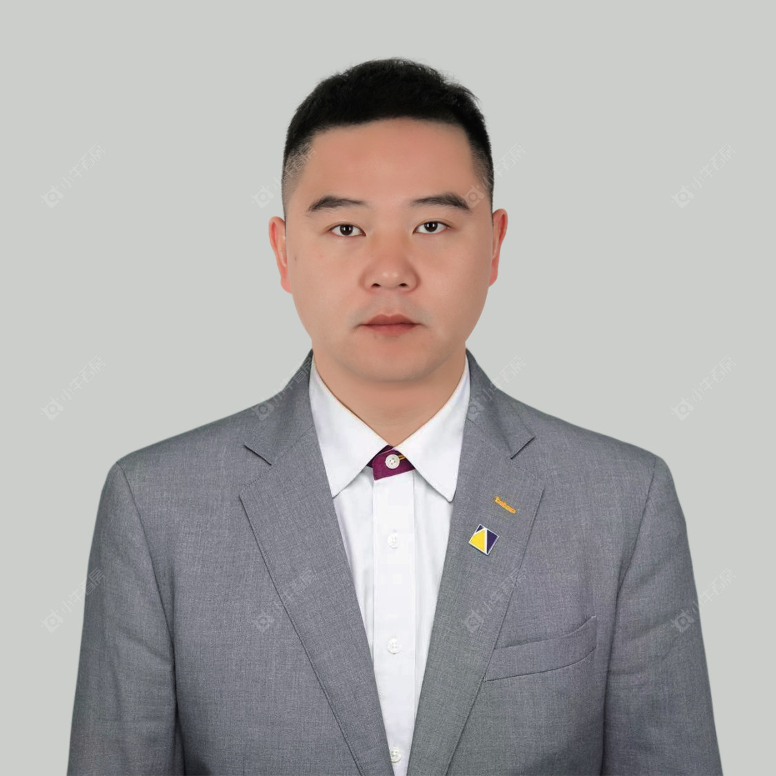 二手经纪人牛鹏真